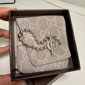 Authentic GUCCI sterling bracelet with box duster and certificate 7”